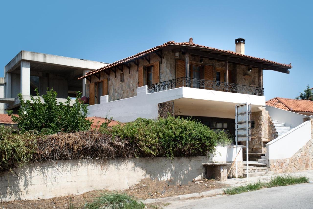 Ns-George Apartments By The Airport Markópoulon Buitenkant foto